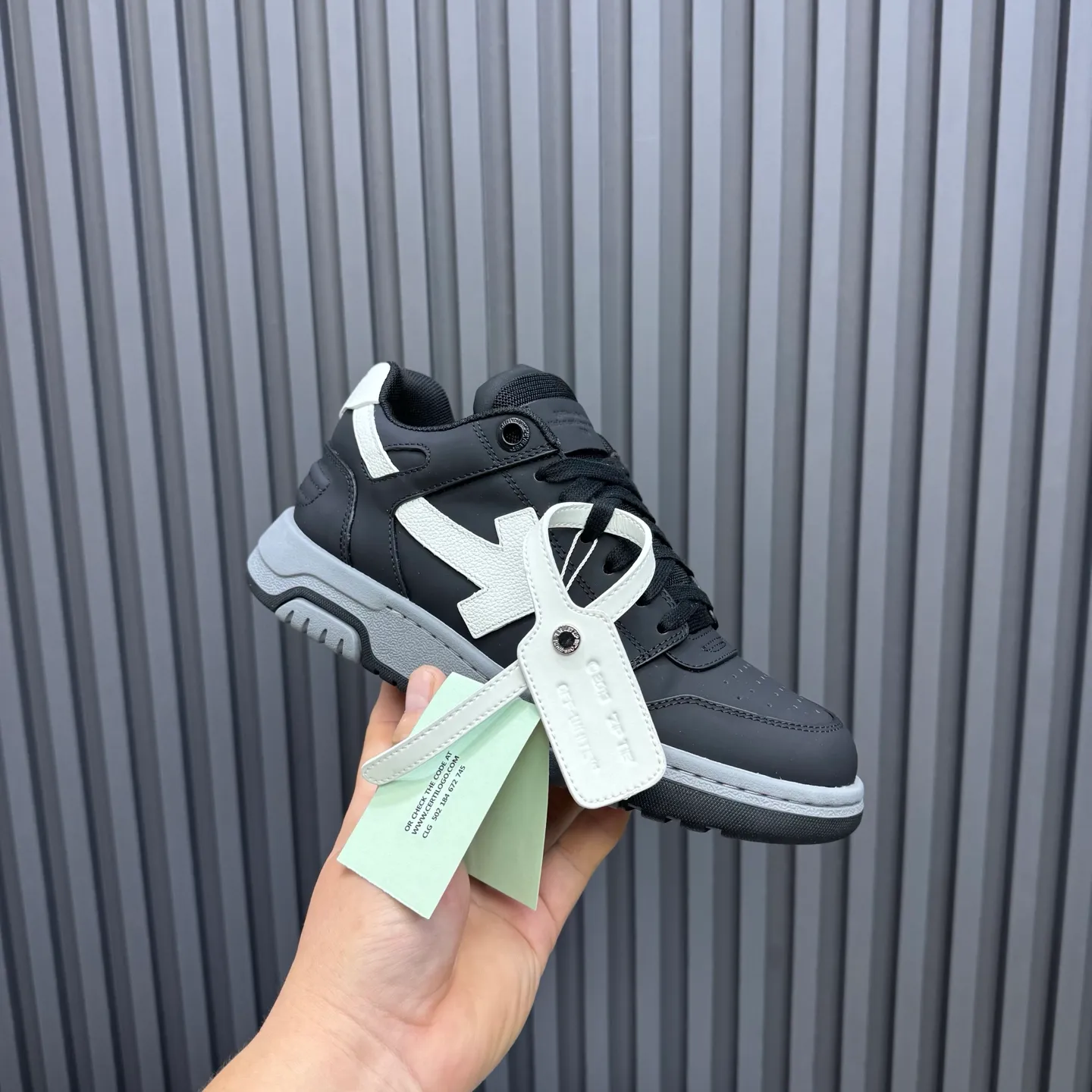 P620 OFF WHITE⚡️Couple model⚡️35-40 women’s model 39-46 men’s model